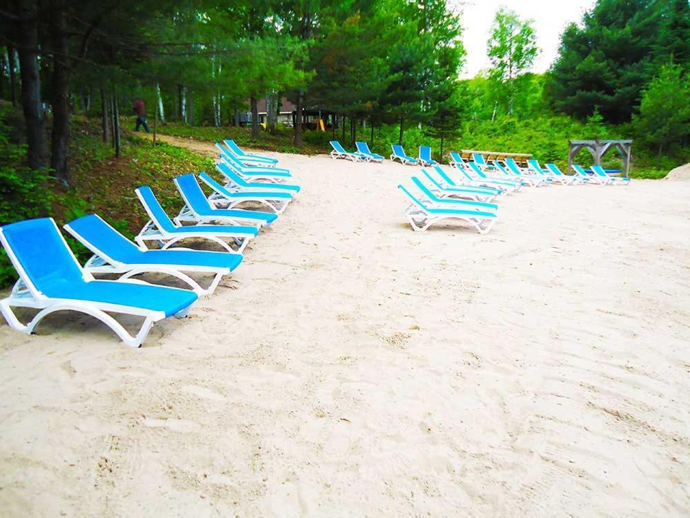 Footprints Resort Bancroft Buitenkant foto