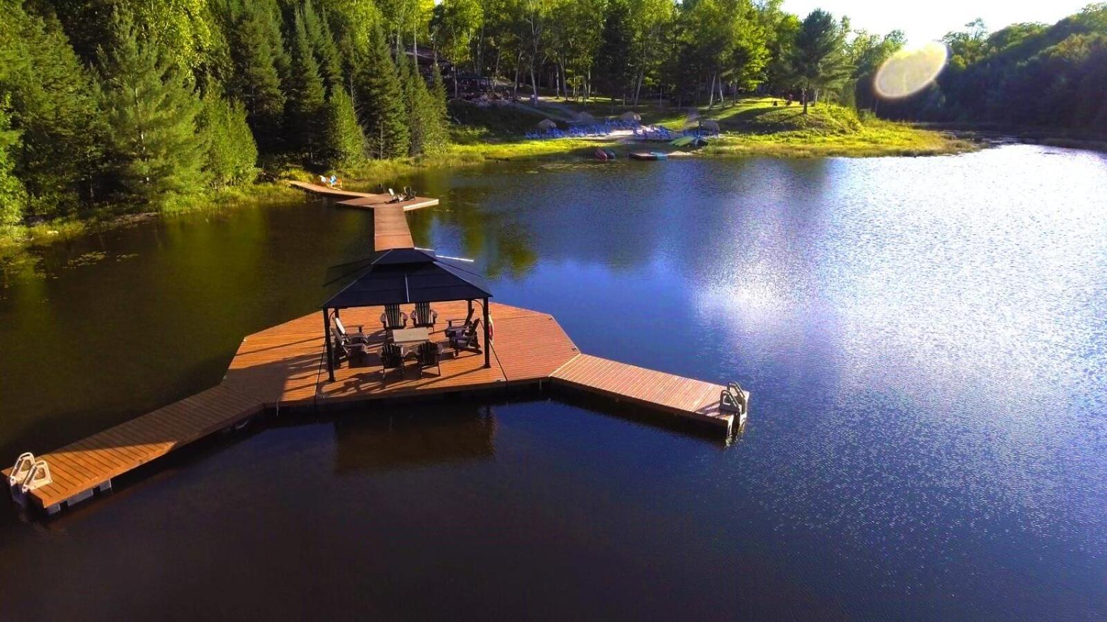 Footprints Resort Bancroft Buitenkant foto
